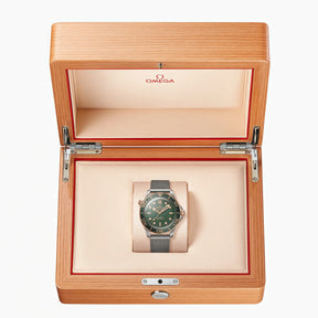 Relógio Seamaster Diver 300M 42 mm, Titanium ‑ Bronze Gold on Titanium