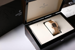 Relógio Patek Nautillus 40mm + Caixa e Certificado